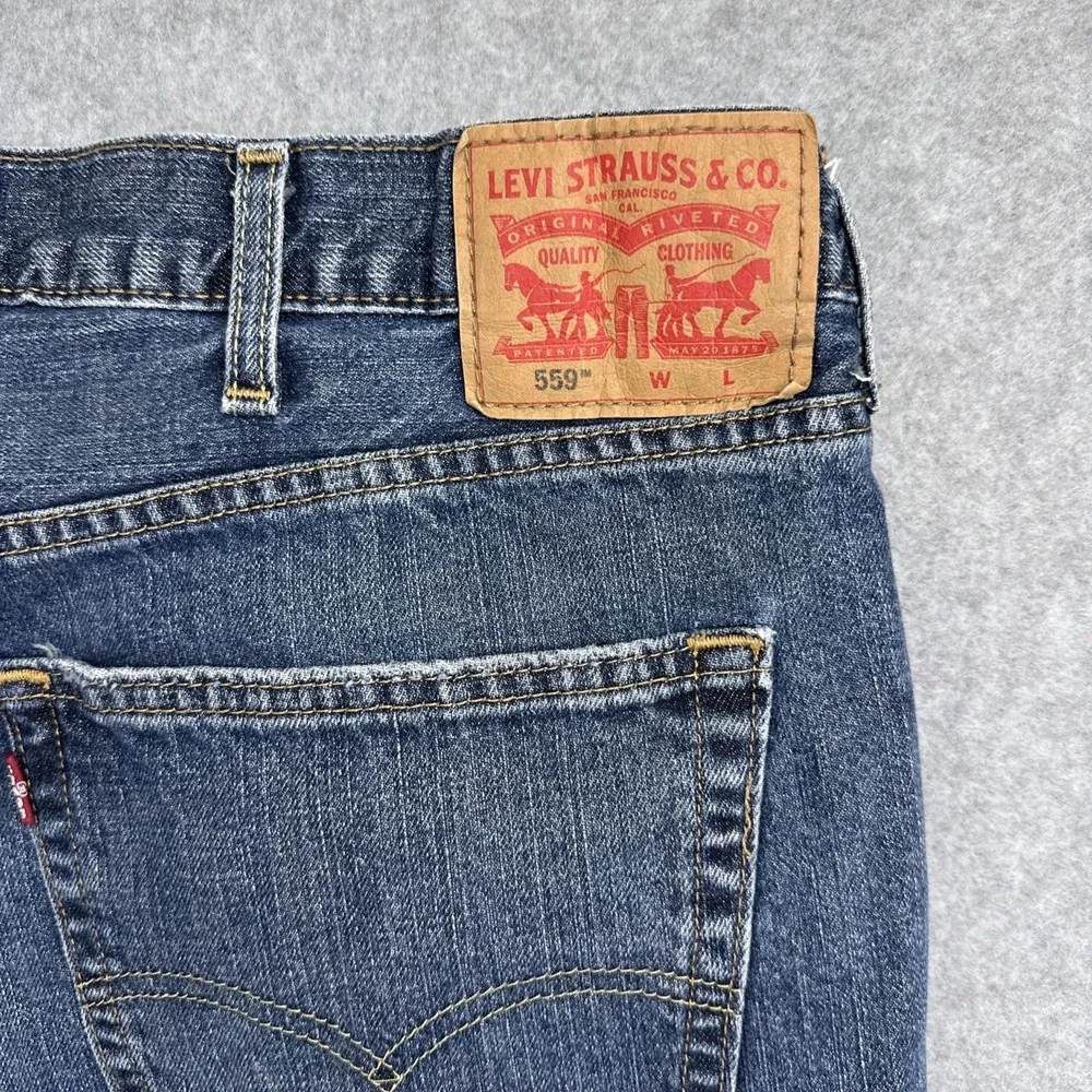 Levi's 559 Men's‎ 5 Pocket Jeans Size 46x32